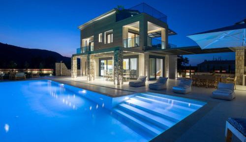 Deluxe Villa