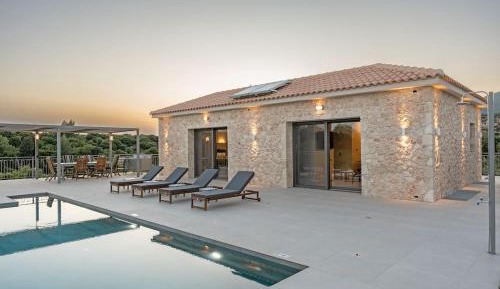 Deluxe Villa