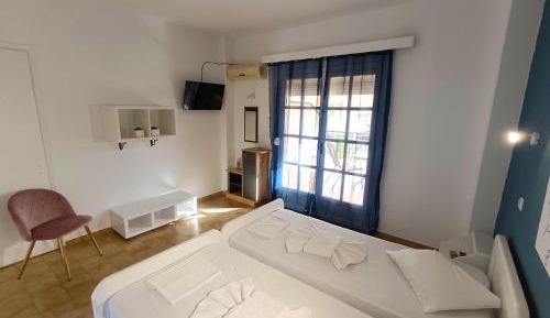 Standard Twin Room with Sea View