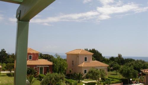 Two-Bedroom Villa (4 Adults)- Split Level