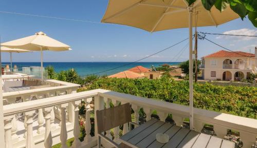 One-Bedroom Apartment with Side Sea View