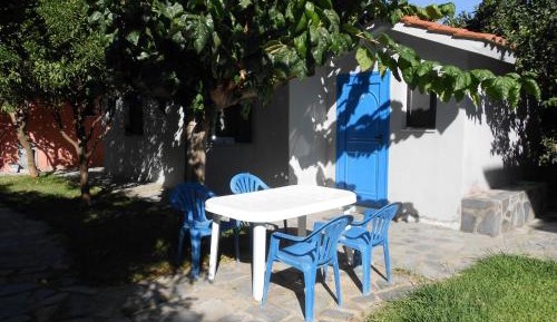 One-Bedroom Bungalow (4 Adults)