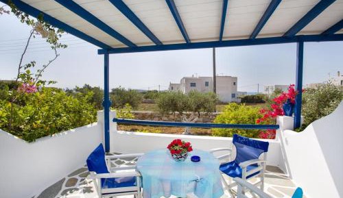 Apartment with Garden View
