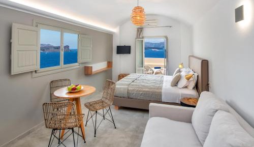 Junior Suite with Sea Caldera Volcano View 