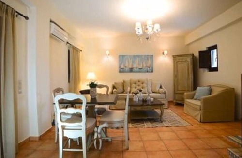 Omales House | FOCALION CASTLE LUXURY SUITES