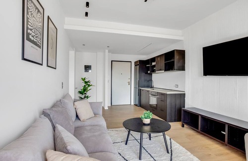 Thessaloniki Apartment | Sanders Arch - Enchanting 1-bdr Apt w Balcony