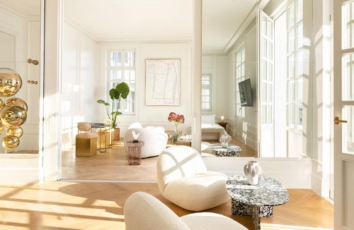 Plaka Hotel | THE DOLLI at Acropolis, A Hotel to Live