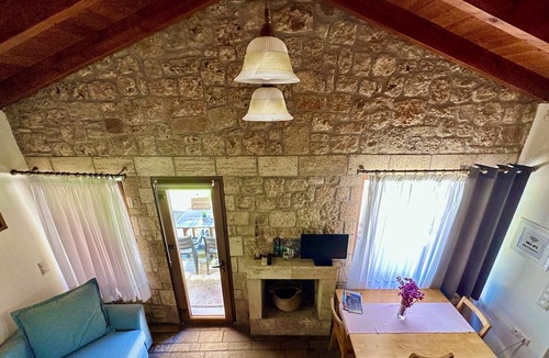 Pyrgos Hotel | Apartments Genari