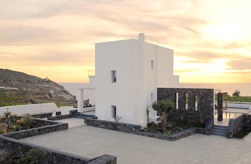 Akrotiri Hotel | La Ponta Villas & Suites