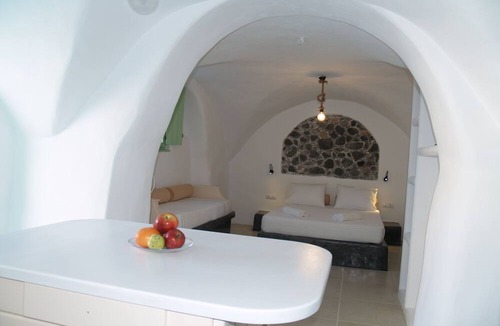 Episkopi Gonias Apartment | Mythos Traditional Stonehouse