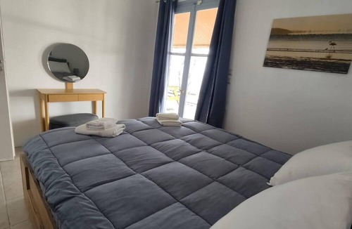 Lakopetra Cottage | Beachfront/2br/garden/bbq/seaview/quietretreat