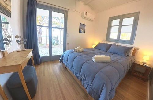 Lakopetra Cottage | Beachfront/2br/garden/bbq/seaview/quietretreat