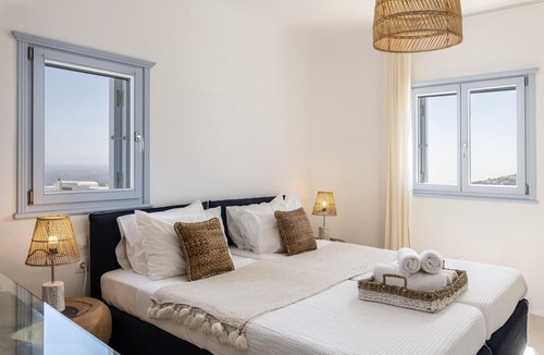 Platis Gialos Villa | Luxury Villa Rea Sea View