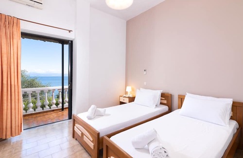 Benitses House | Dimitra Studios