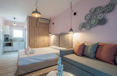 Myrina House | Iliovasilema