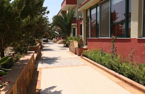 Kambos Hotel | Morning Star