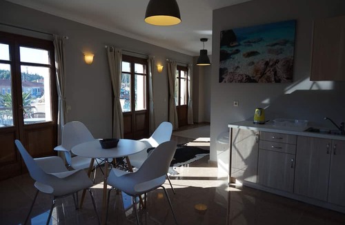 Fiskardo House | Balhambra Suites - Adults Only