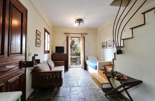 Gera House | Gera's Olive Grove
