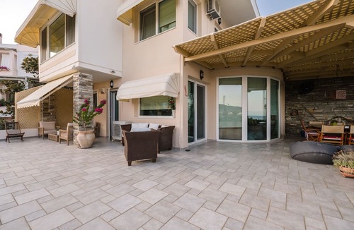 Nea Iraklitsa House | Blue Crystal Villa