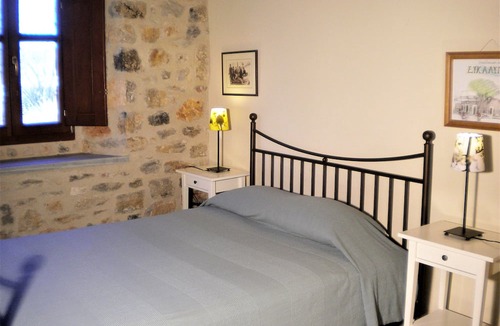 Fokiano House | Arcadian Stone House For You