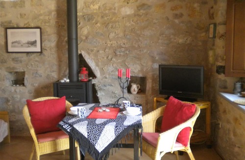 Fokiano House | Arcadian Stone House For You