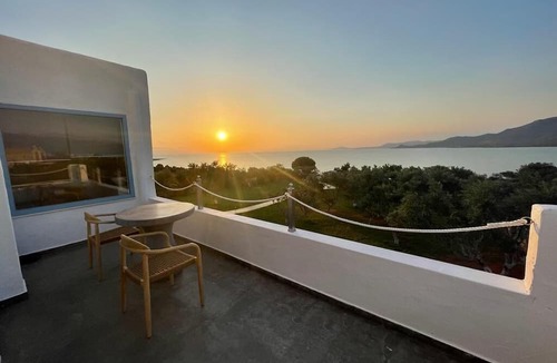 Elafonisos House | Eight Dimensions Capari Suites Elafonisos