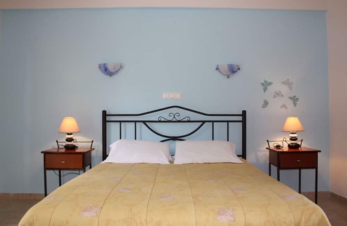 Metamorfosi Apartment | Loxandra Studios