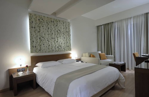 Kalamata Hotel | Pharae Palace Hotel