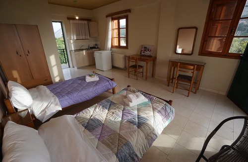 Dhrakata House | Studio Apartments a Breath Away From Myrtos by Prime