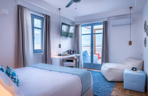 Ermoupoli House | Shapes Luxury Suites