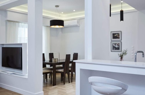 Ilisia Apartment | Luxurious Spacious Apt next Hilton Area