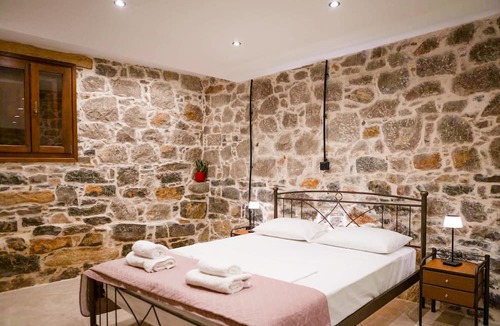 Olympi House | Stone Olympi Lodge 1 - Chios Cozy Hideaway