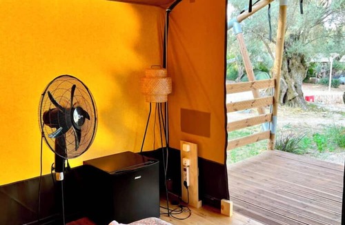 Kariotai Cabin | Nirikos Camping