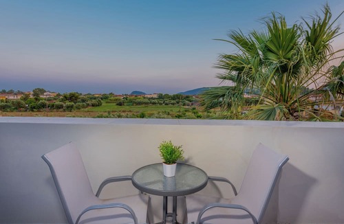 Agrilia Hotel | MAUI HOTEL LAGANAS
