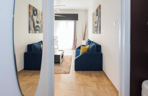 Mousio Apartment | Stylish Renovated 2 Bd Apt in Exarcheia