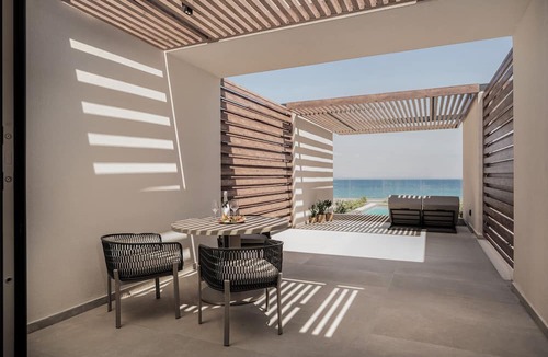 Lambi Hotel | Mosay All Suite Hotel - Adults friendly