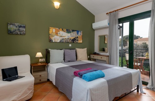 Kaligata House | Koxyli Village Studios & Apartments