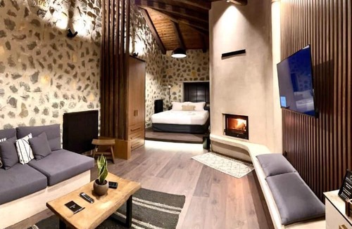 Almopia Hotel | Bocca al Lupo Villas