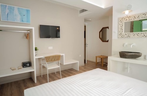Kardamyli Hotel | Olvio Suites