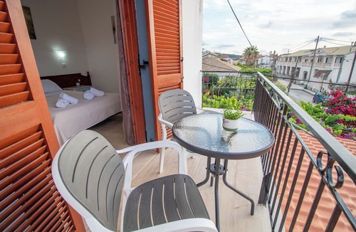 Acharavi House | Harrys bar & apartments