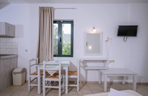 Stalida Hotel | Dionysos Apartments and Studios