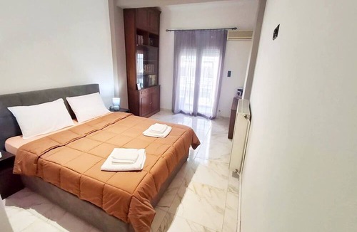 Nea Ionia Apartment | Fotis Urban Athens Beauty