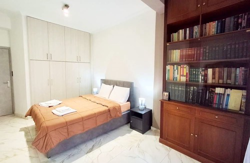 Nea Ionia Apartment | Fotis Urban Athens Beauty