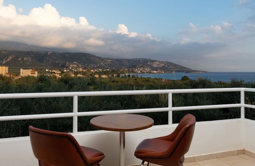 Kardamyli Hotel | Kardamili Beach Hotel