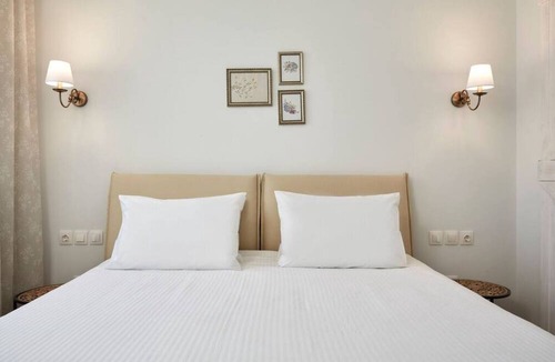 Mousio Apartment | Luxury n Chic Athens Museum Apt