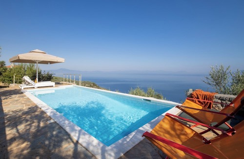 Kitries Villa | Searocks Exclusive Village