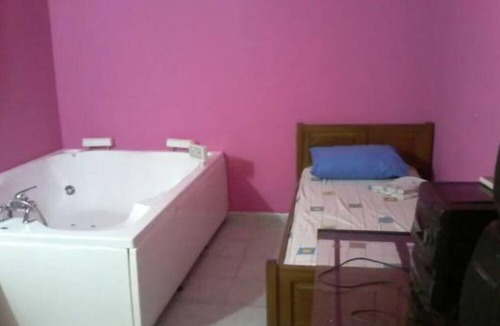 Irakleio House | FULLY DETACHED PRIVATE FLOOR IN MAROUSI WITH JACUZZI SUITABLE FOR BIG GROUPS TOO