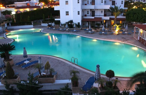 Pefkos Apartment | Coliseum Studios & Apartments
