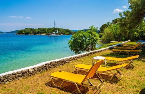 Perigiali Boat Rental | Sun-soaked Sailing Adventure in the Ionian Islands