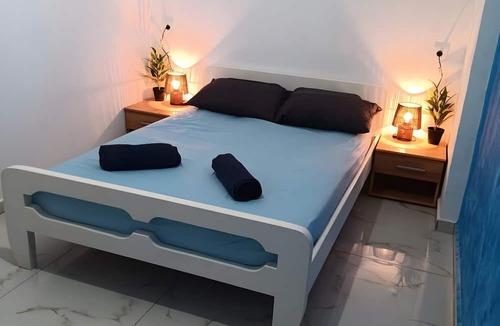 Laganas Villa | Poseidon Apartment in Laganas, Zante with Scuba Diving and Boat Tours